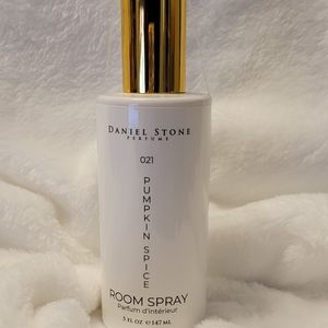 Daniel Stone Pumpkin Spice Room Spray